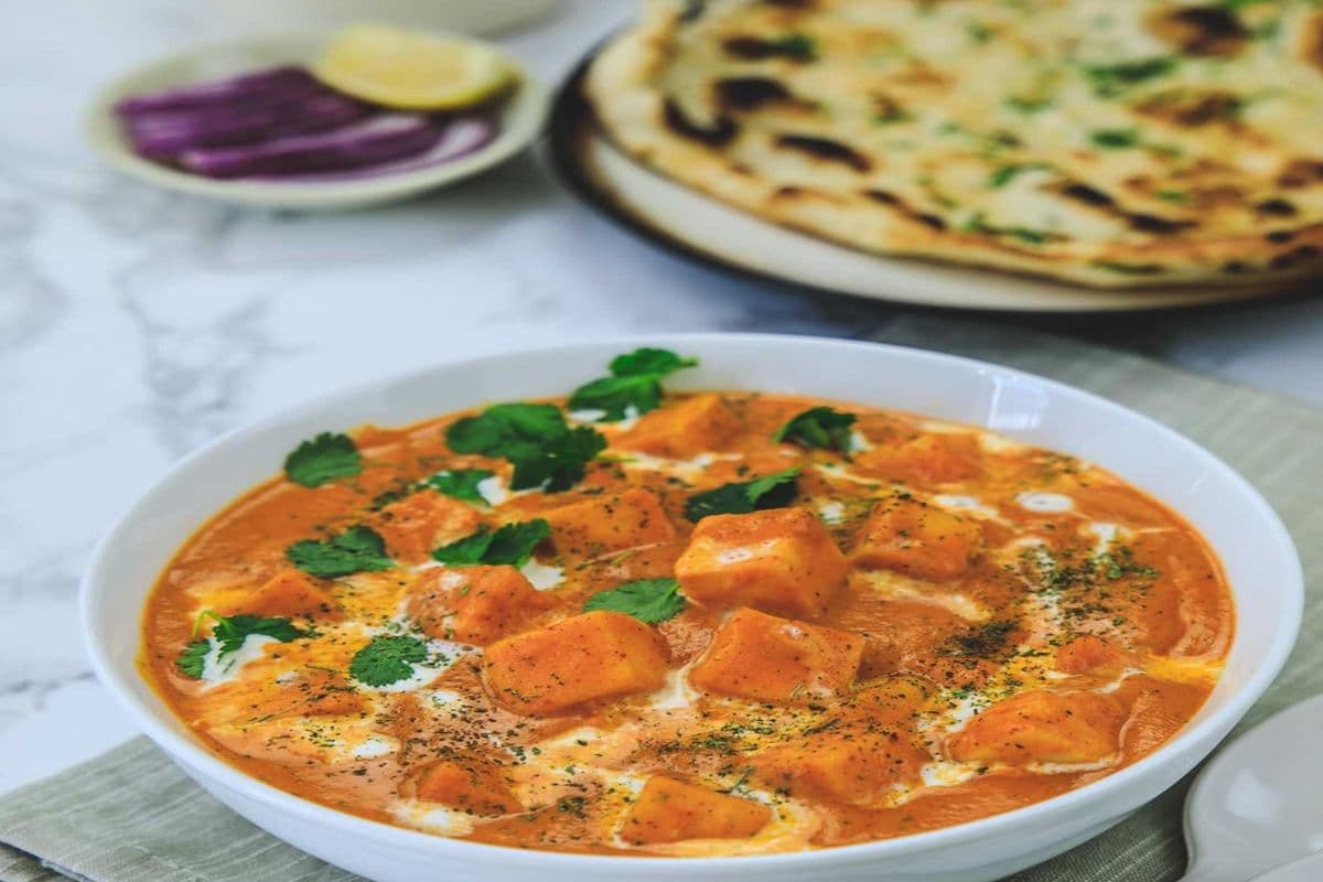 Paneer Butter Masala with Naan