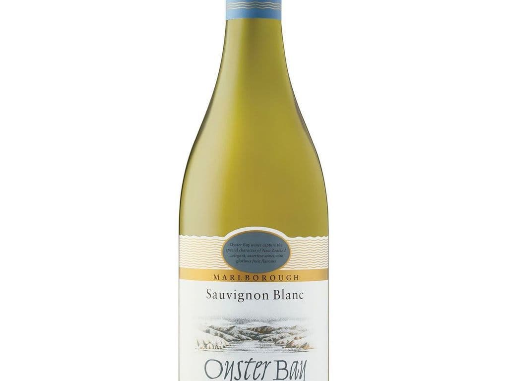 Oyster Bay Sauvignon Blanc 750 ml Bottle (13% ABV)