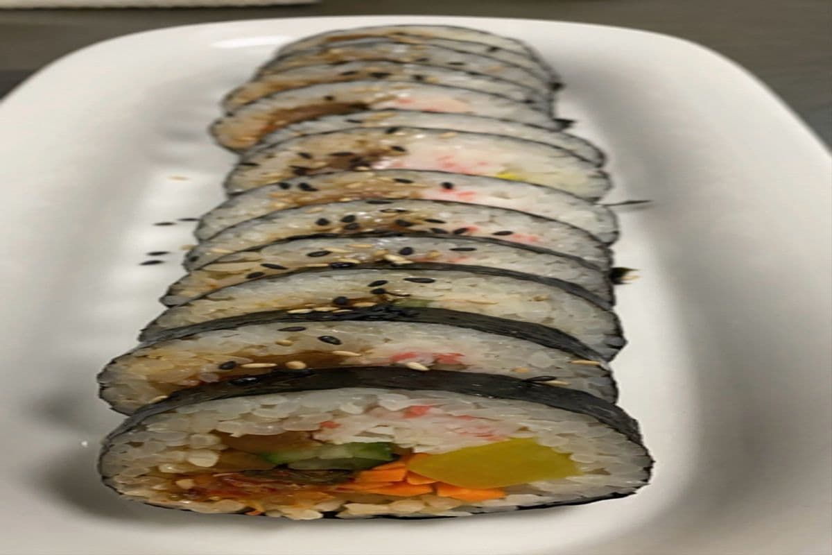 Kimchi Gimbap / 김치김밥
