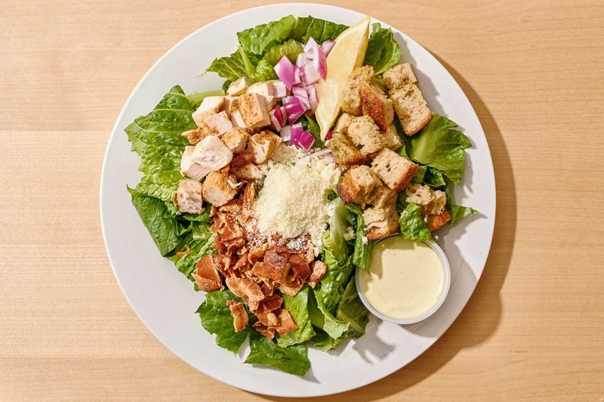 Chicken Caesar Salad (320 g)