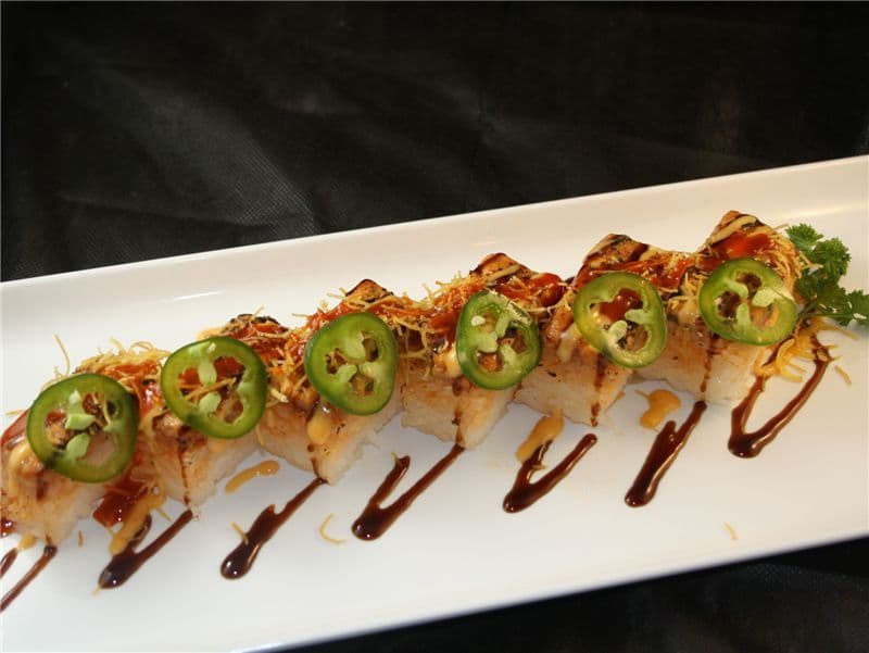Salmon Oshi Roll