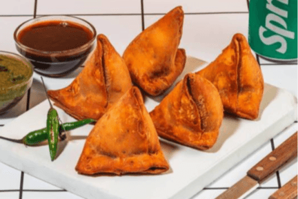 Samosa (4pcs)
