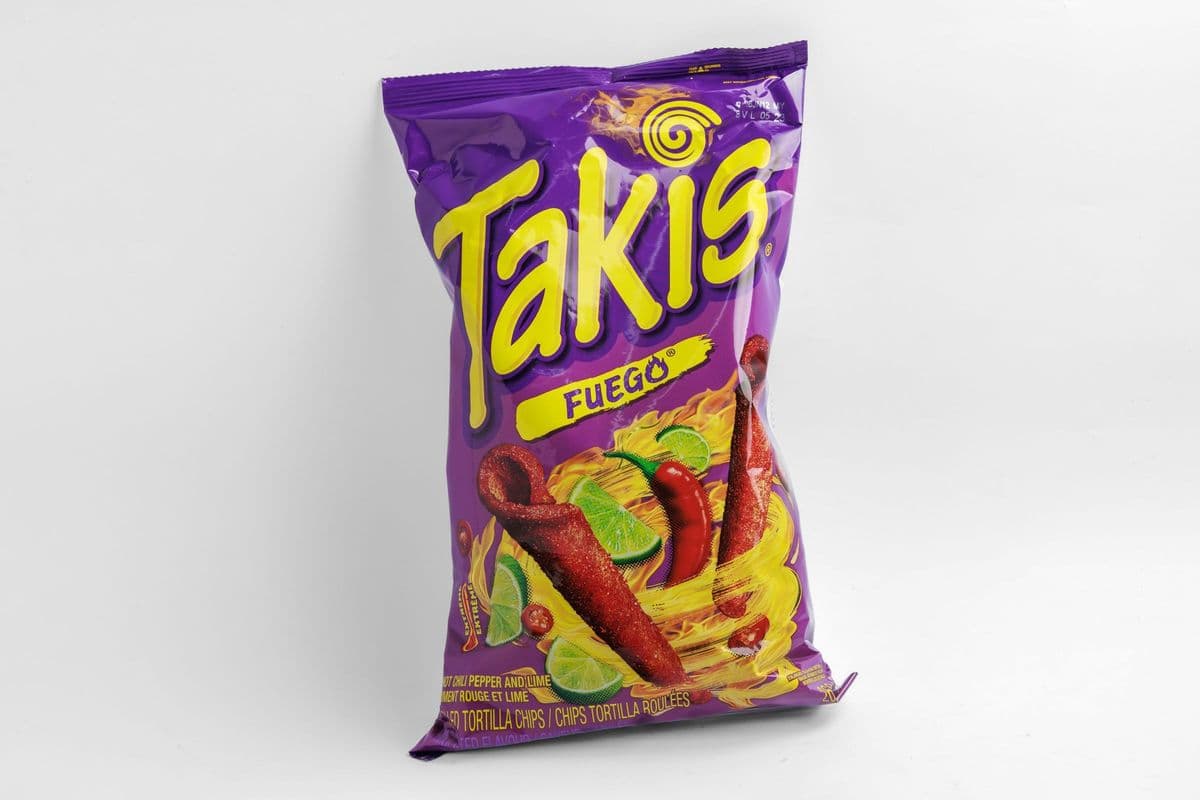 Takis Fuego Extreme Chips, Chili-Lime (280 g)