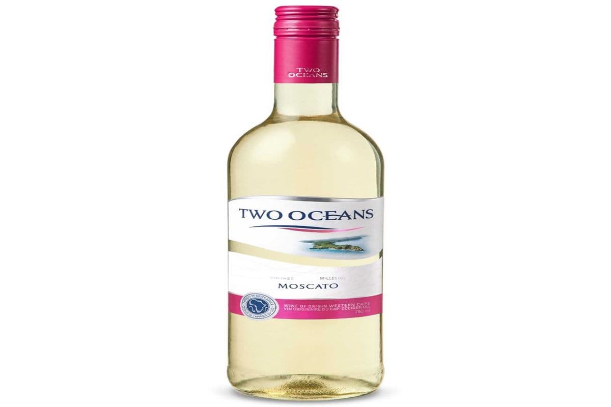 Two Oceans Moscato (1 x 750ML)