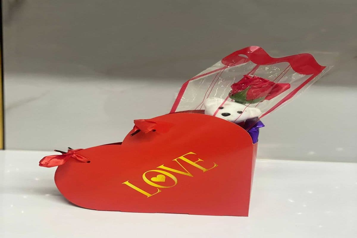 Red Heart Shape Hamper