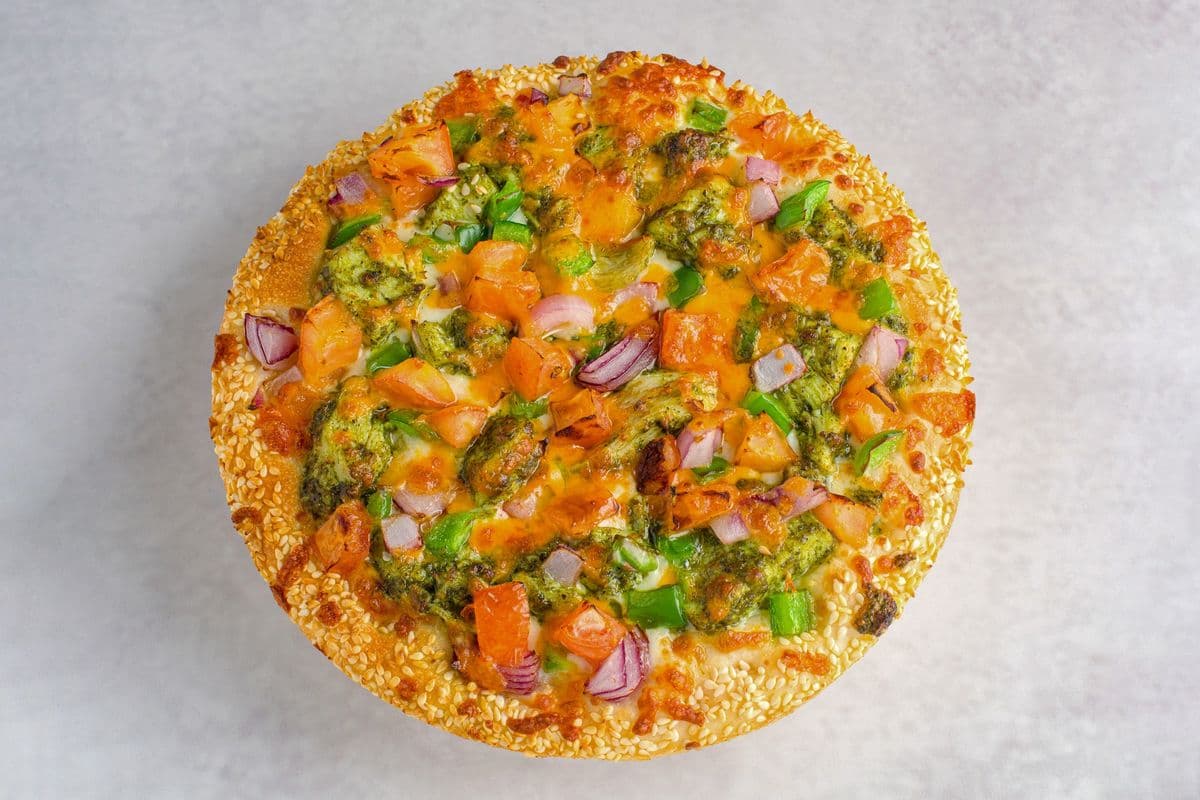 31. 14" Large Pesto Chicken Pizza