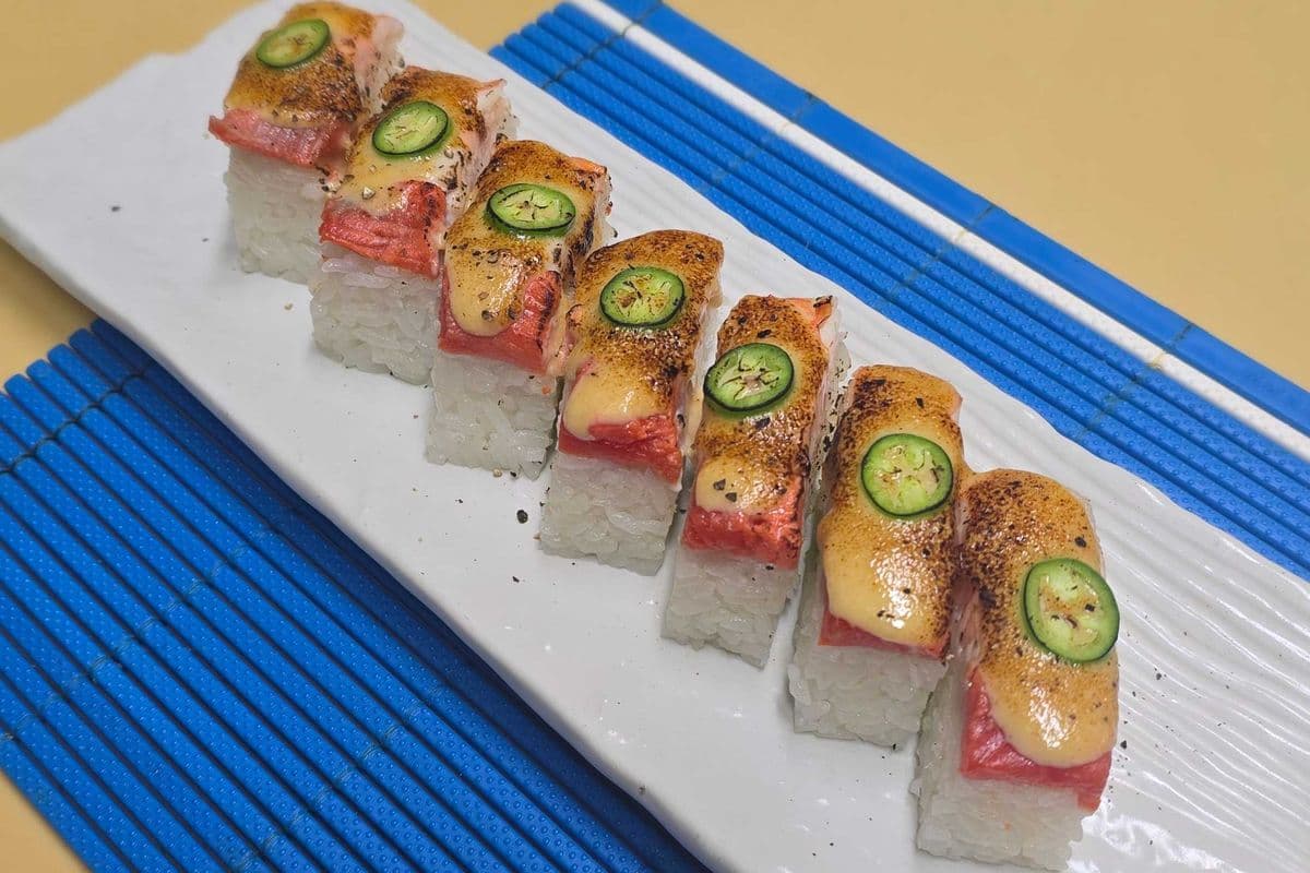 Rainbow Oshi Sushi