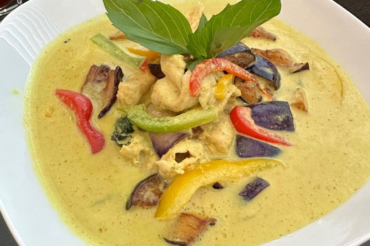 CU42. Green Curry