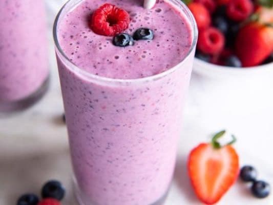 Mixed berries smoothie