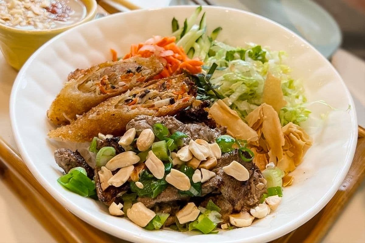 Grilled Beef Vermicelli Bowl
