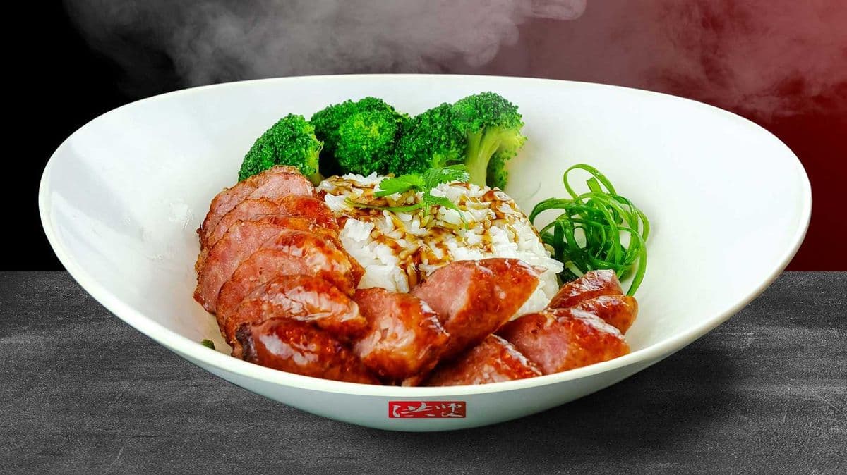 B5. Deep Fried Taiwanese Sausage on Rice