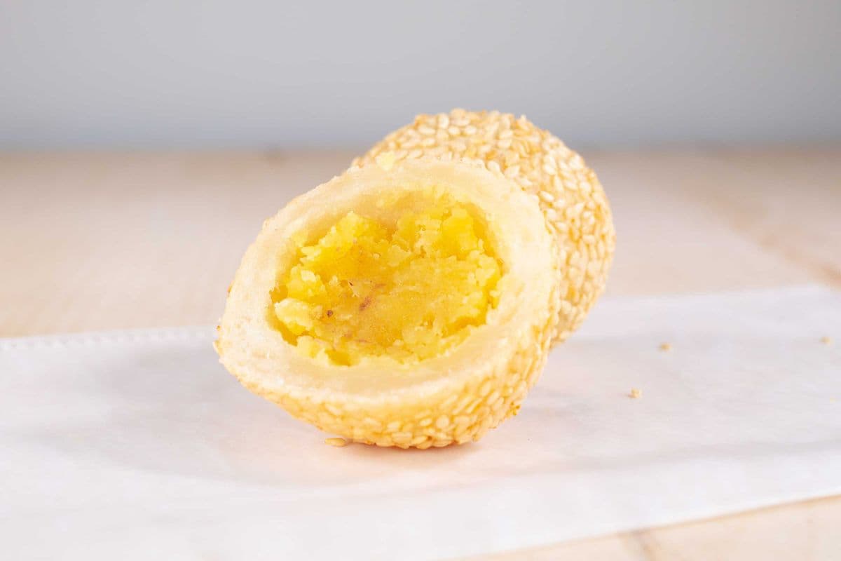 Mung Bean Sesame Balls - Bánh Cam Đậu Xanh