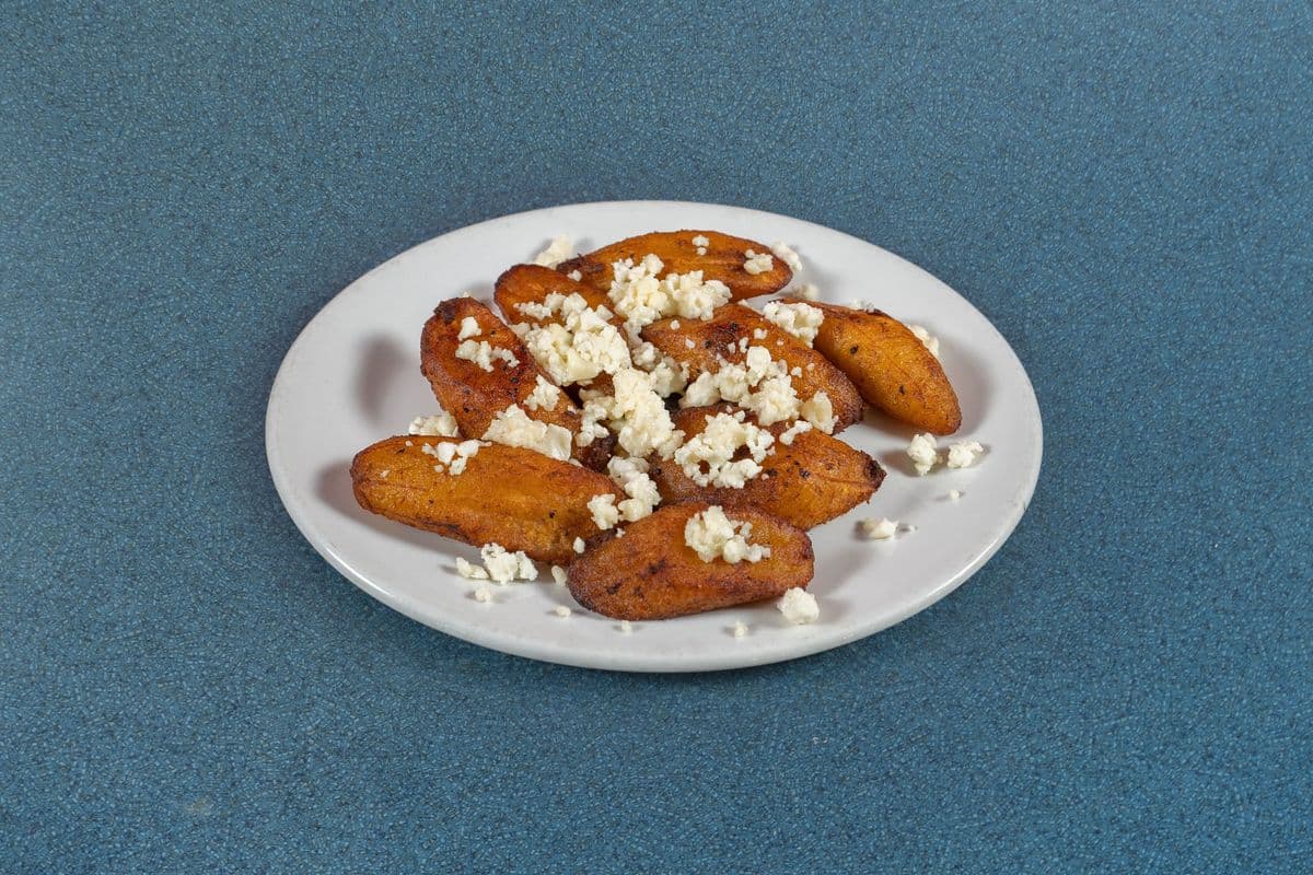 Fried plantains with cheese