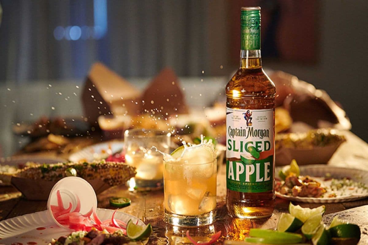 CAPTAIN MORGAN SLICED APPLE 750ML (1 x 750ML)