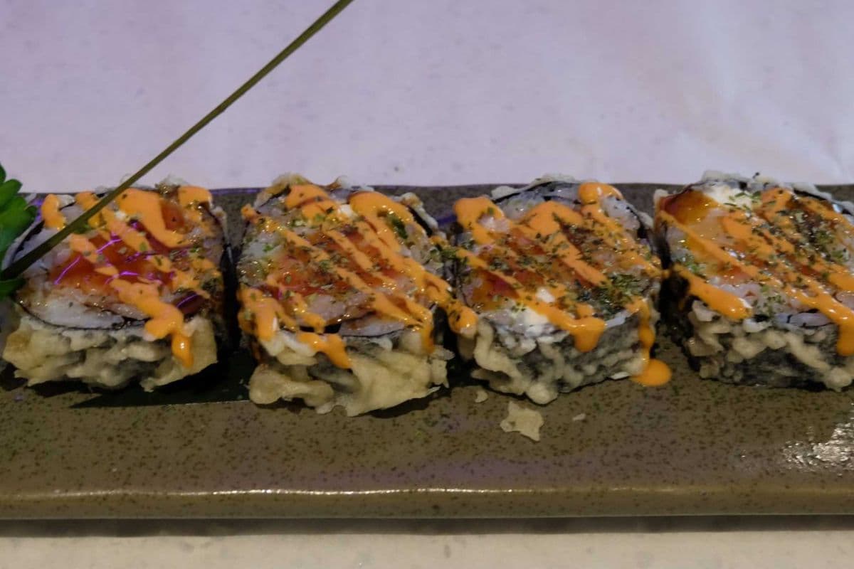 Volcano Roll (5pcs)