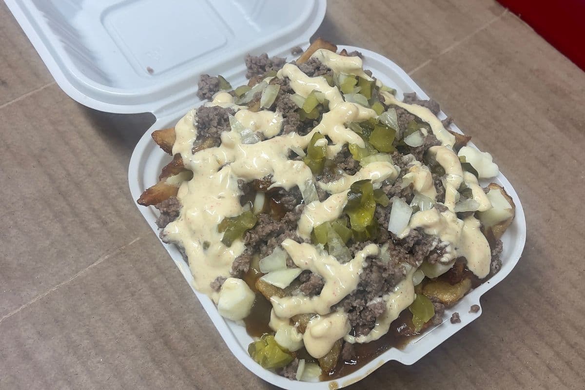 P3. Mac Attack Poutine