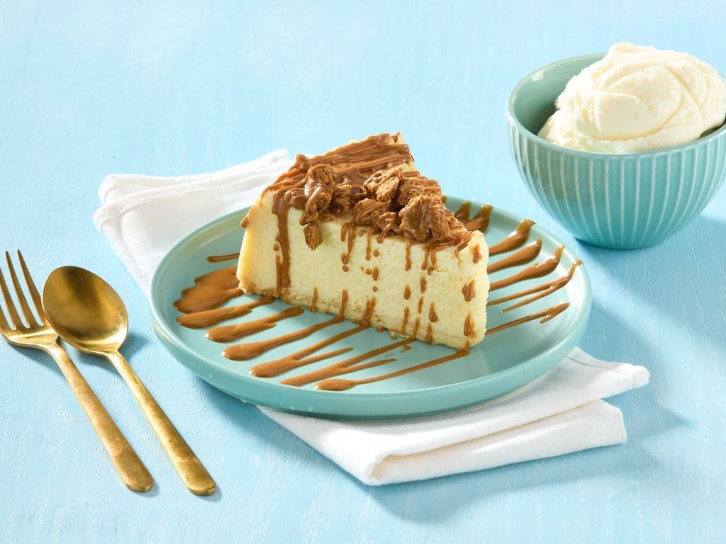 NY Lotus Cheesecake Slice w/ Ice Cream