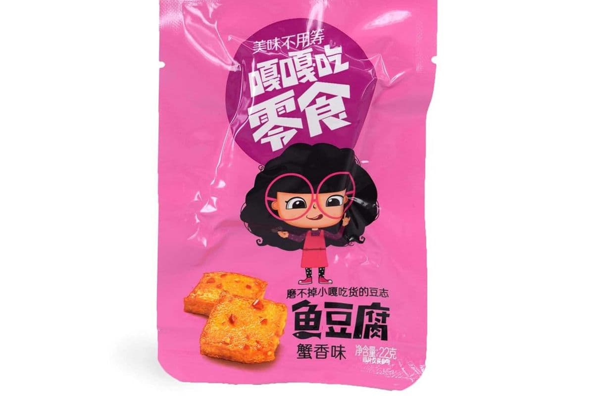 Crab-Flavored Fish Tofu Snack 嘎嘎嘴蟹香味鱼豆腐 (22g)