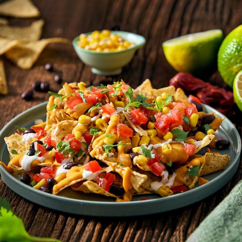 Loaded Nachos (Veggie) / Nachos tout garnis (Veggie)