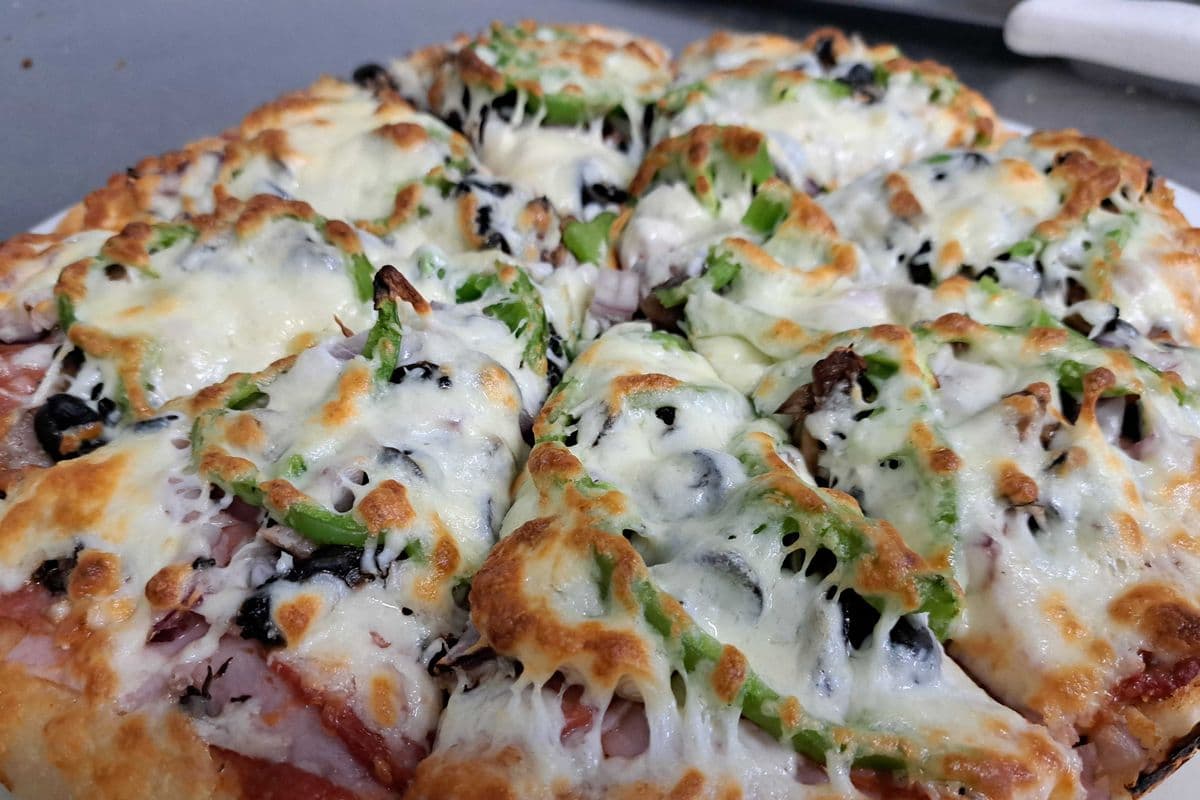 10" Traditional Supreme Pizza