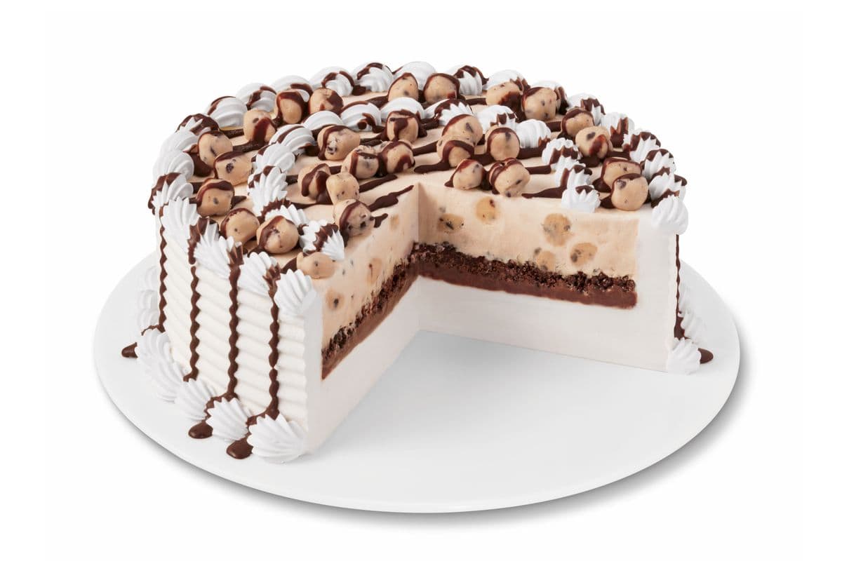 8" Cookie Dough Blizzard® Cake