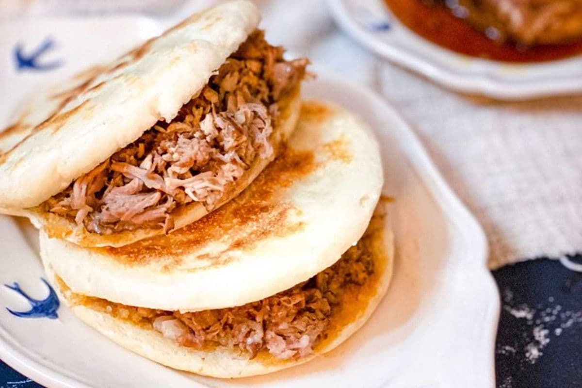 Meat in Flat Bread 肉夹馍