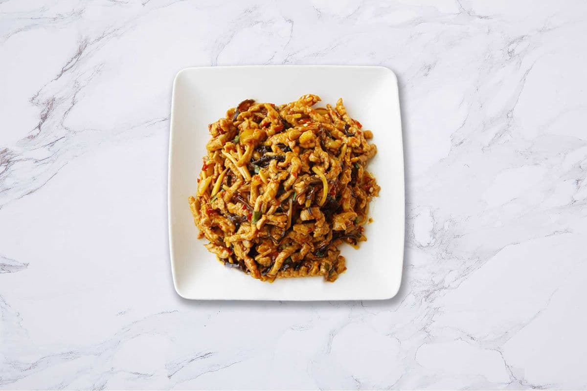 Stir Fried Spicy Shredded Pork 魚香肉絲