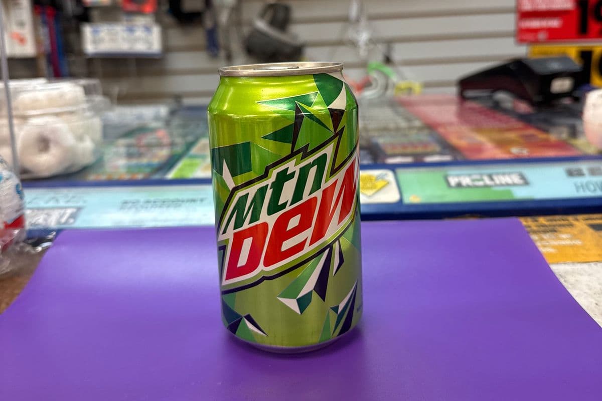 Mountain Dew Can (355 ml)