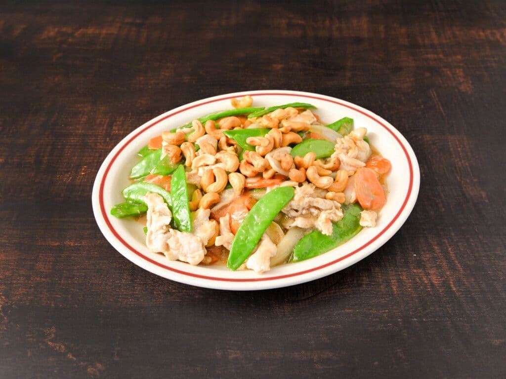 68.Chicken with snow peas and cashew