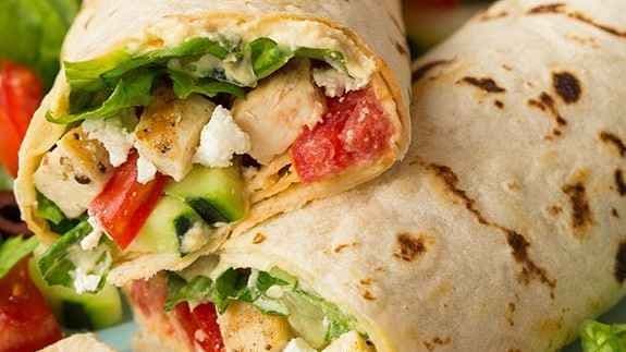 Greek Grill Chicken Wraps (500 Cal)