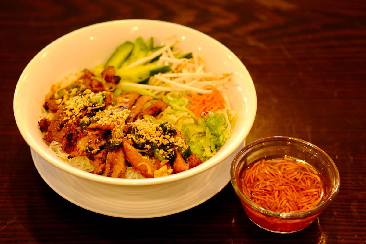 55. BBQ Bowl / THỊT NƯỚNG