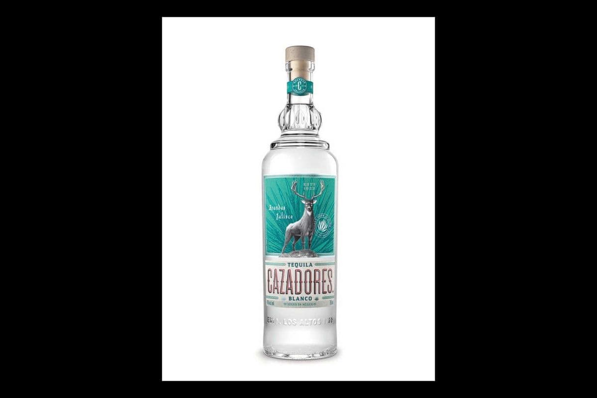 CAZADORES BLANCO (1 x 750 ML)