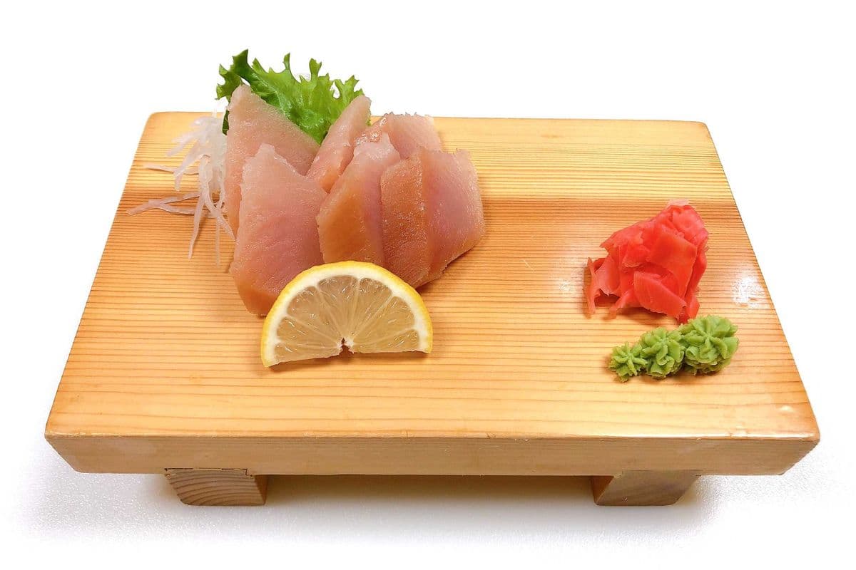 Tuna Sashimi (6 pcs)