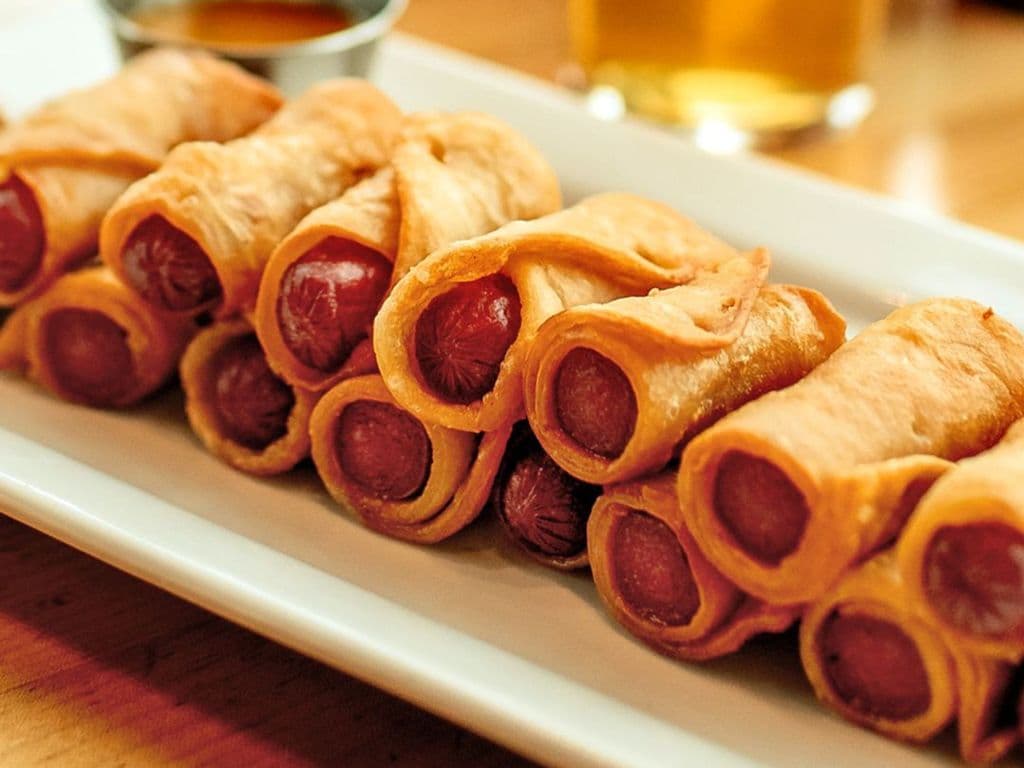 16 saucisses en pâte / 16 Franks in a Crispy Crust
