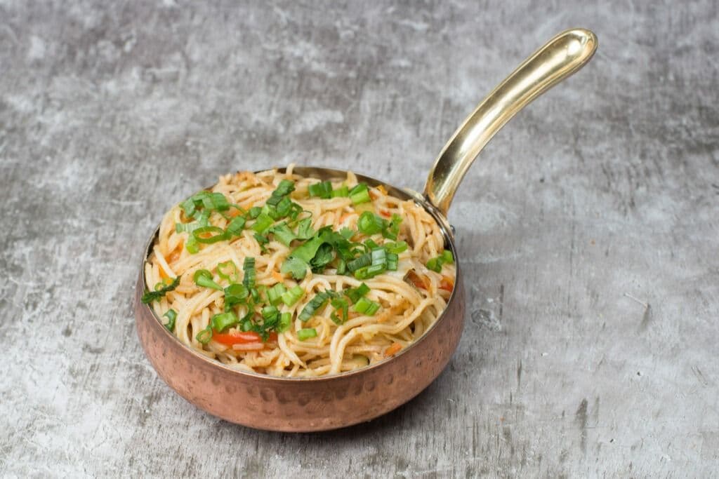 Chicken Hakka Noodle (Nv)