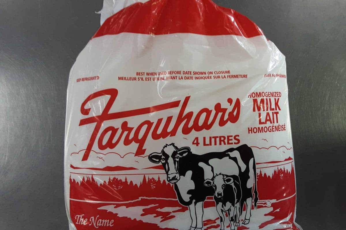 Farquhar's Homogonized Milk (4 L)