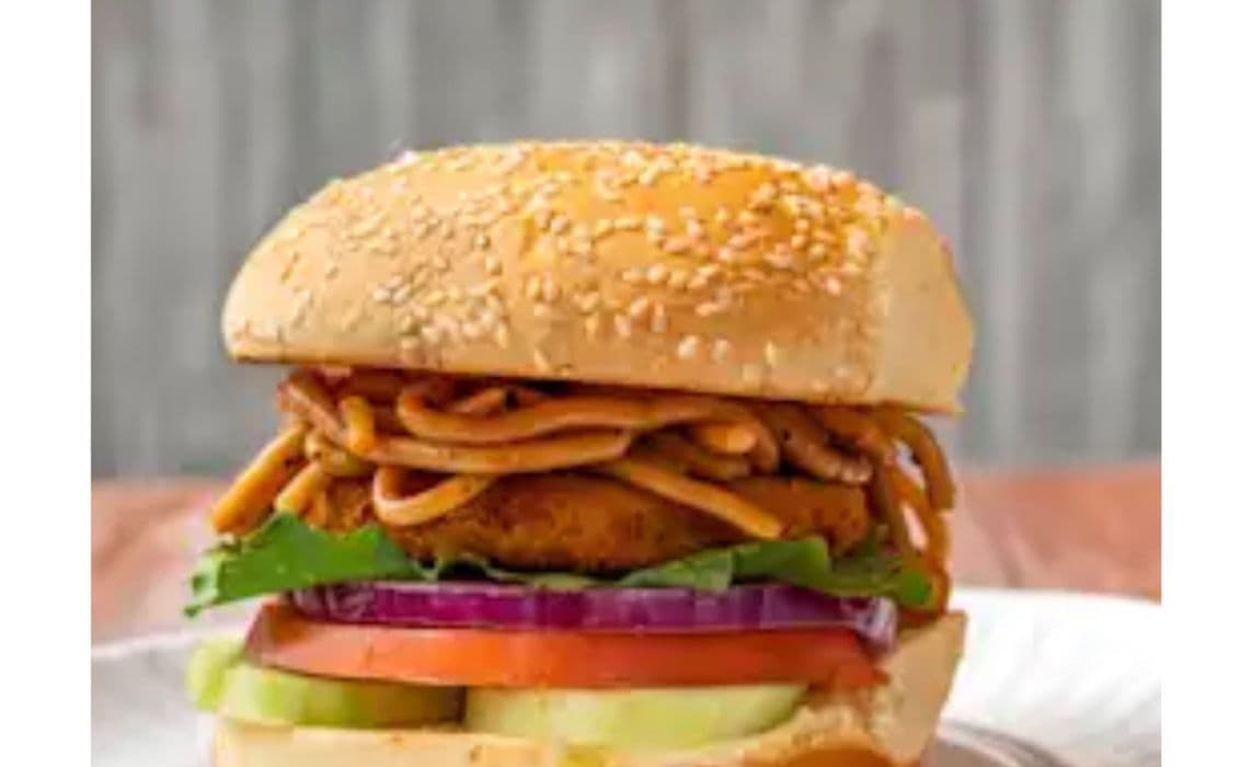 Ultimate Noodle Burger