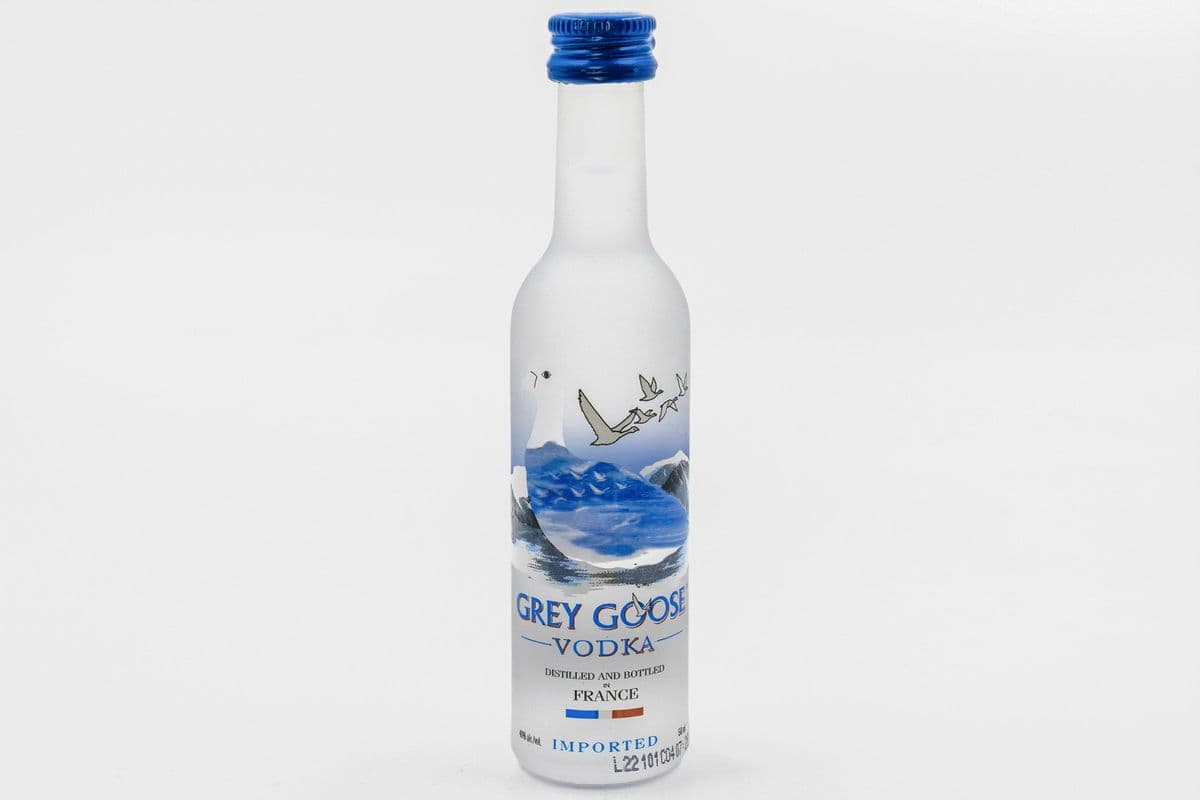 GREY GOOSE (1 x 50ML)