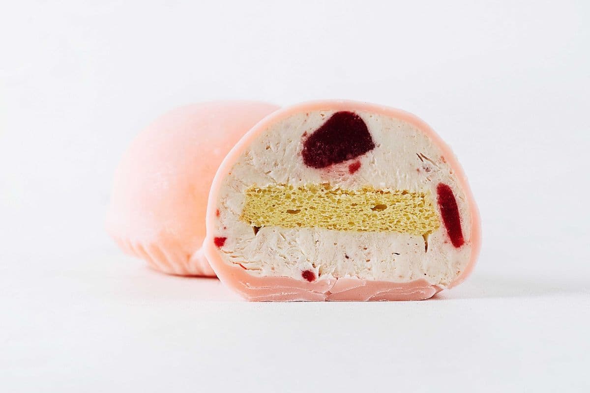 Strawberry Cheesecake - Mochi Bubble (2 Pieces)