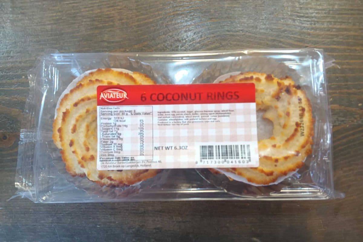 Aviateur Coconut Rings (6.3oz) (124 Cal)