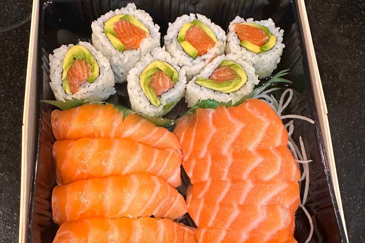 Salmon Box 15pcs