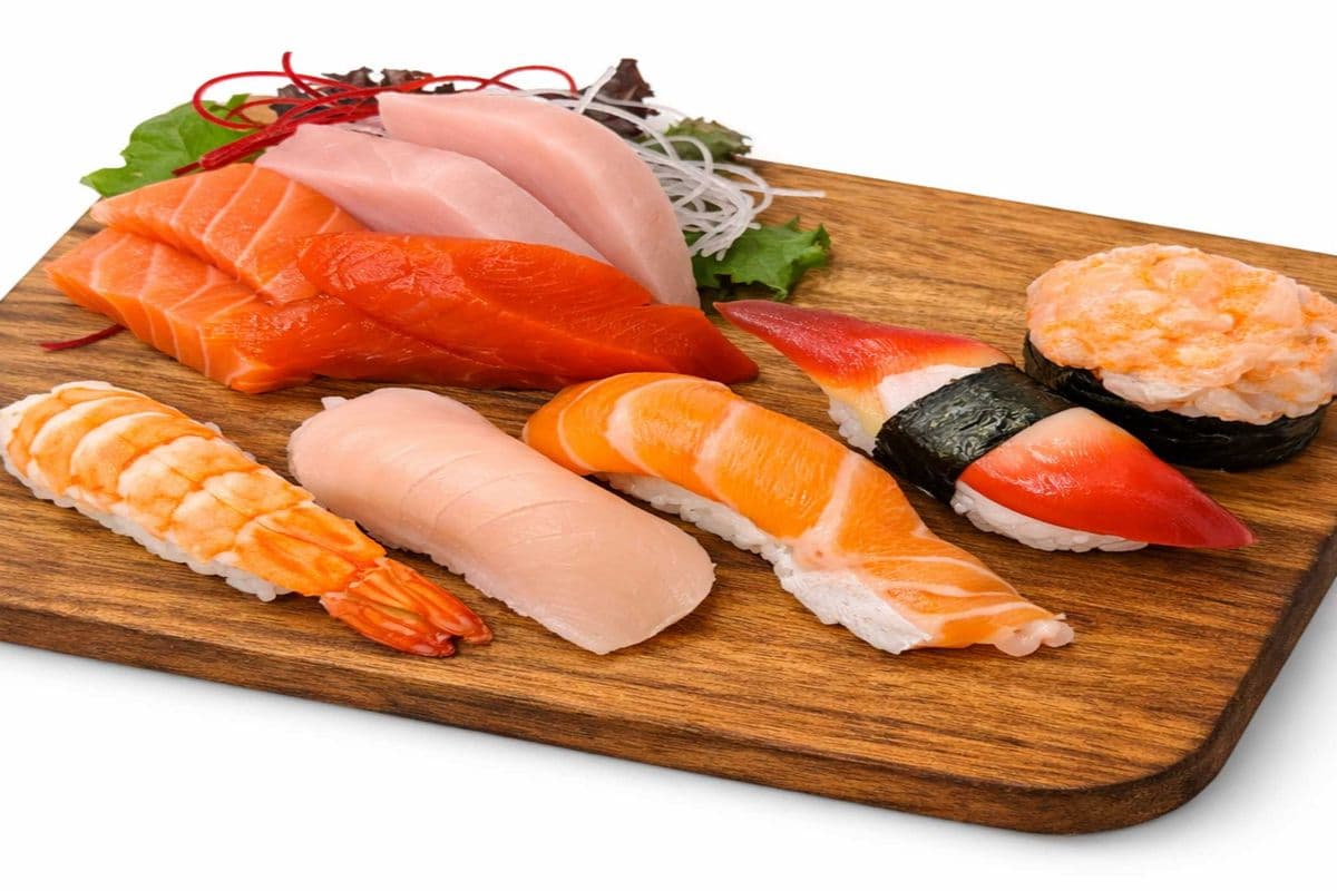 Sashimi and Sushi Combo (10 pcs)