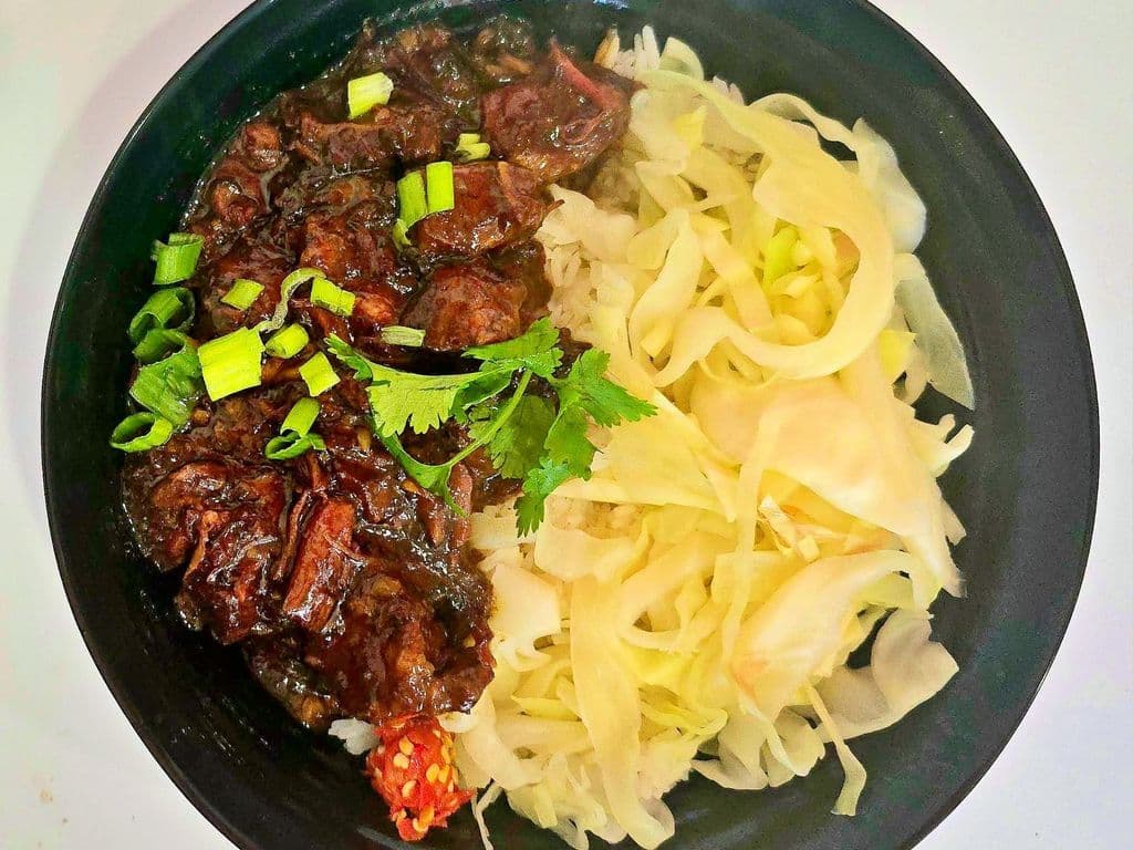 Stewed Beef on Rice红烧牛肉盖饭