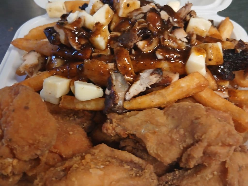 10 Fry Wings / Jerk Chicken Poutine