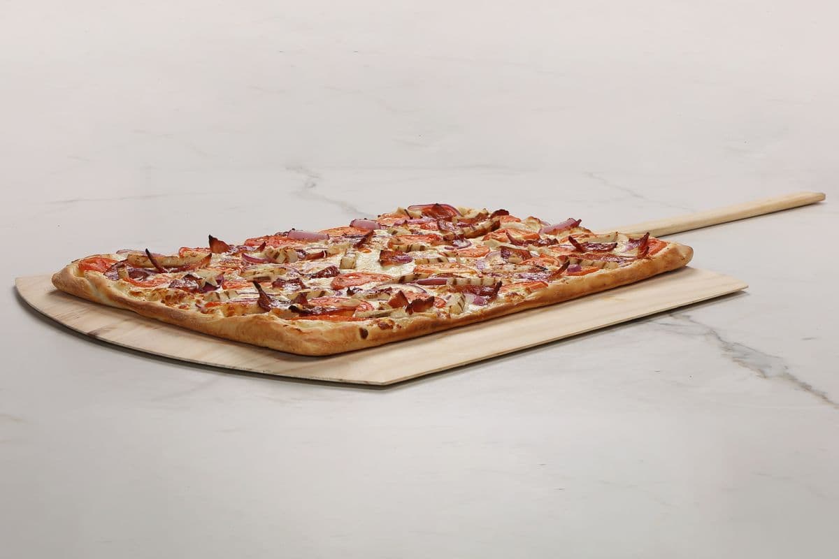 21'' x 15'' Party Chicken Club Gourmet Pizza (24 Slices)