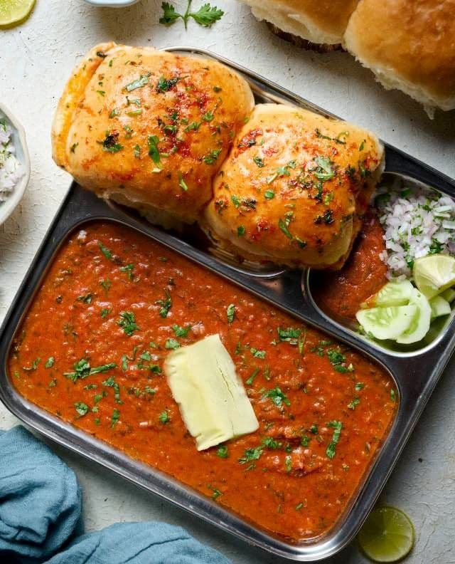 Maska Pav Bhaji Plate / Maska Pav Bhaji Plate