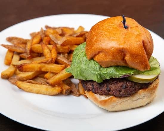 Classic Burger (8 oz)