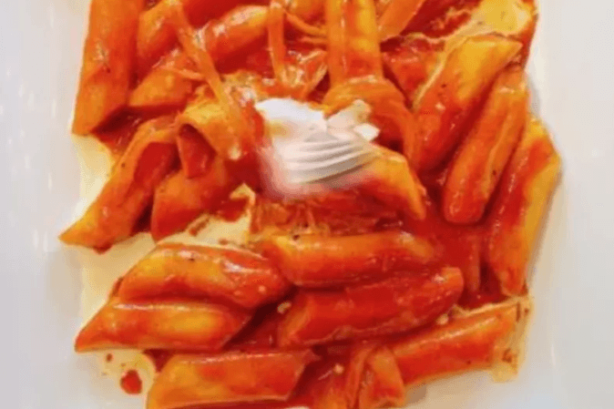 Creamy Rosé Tteokbokki / 로제 떡볶이