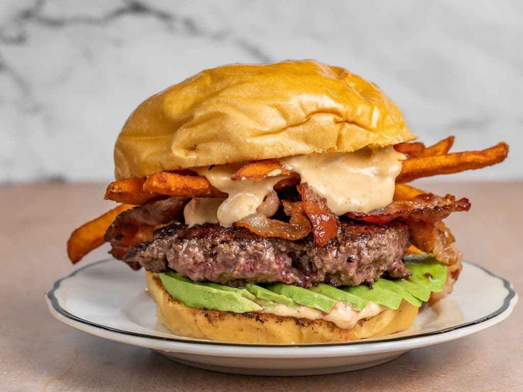 LA MERE DES BURGER/MOTHER OF ALL BURGERS