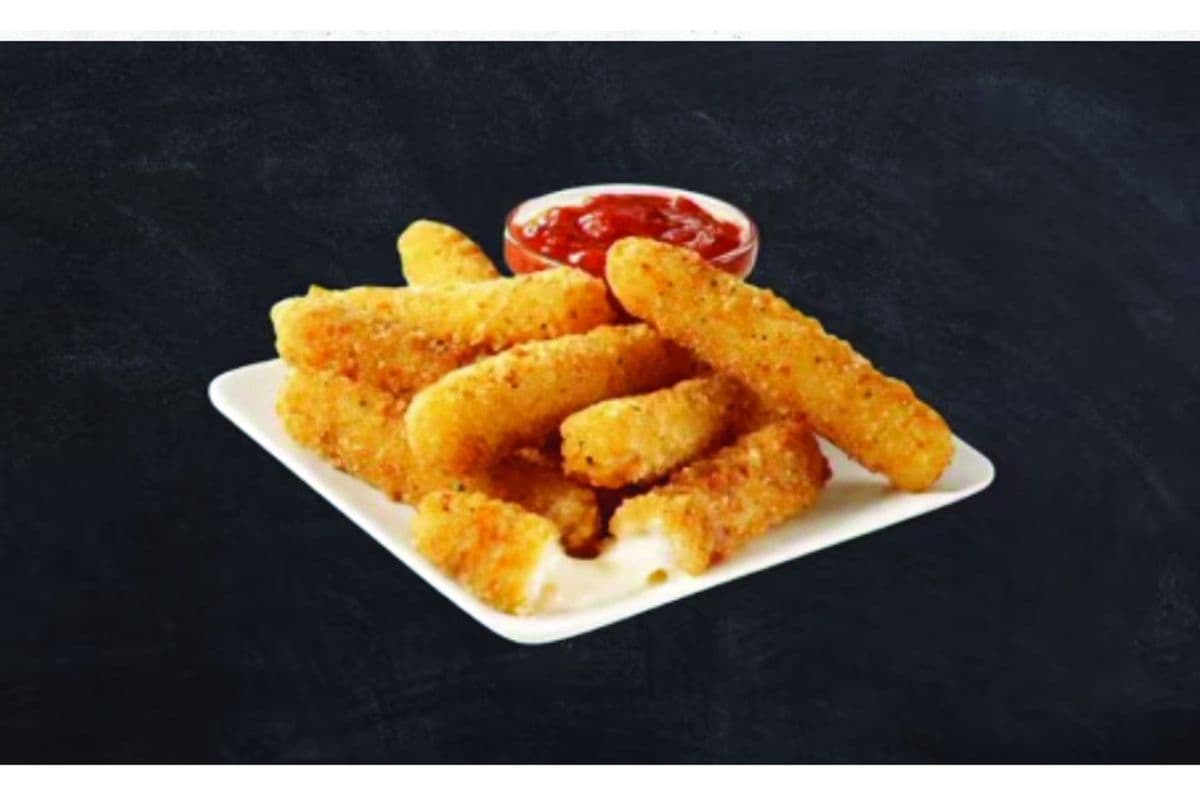 Mozzarella Sticks (10 pcs)